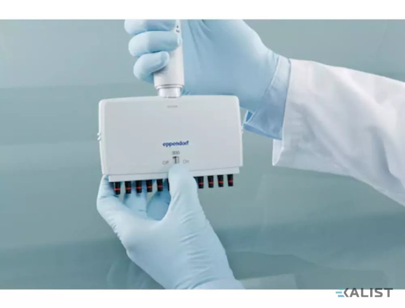 Laboratorní pipeta Eppendorf Reference 2 12-kanálová 10 - 100 µl