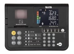 Tělesný analyzátor Tanita DC-360