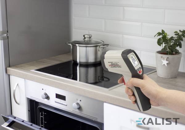 Infračervený teplomer VOLTCRAFT IR 800-20C