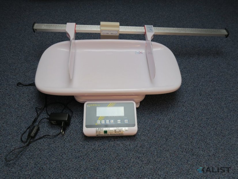 Zapůjčení kojenecké váhy Kern