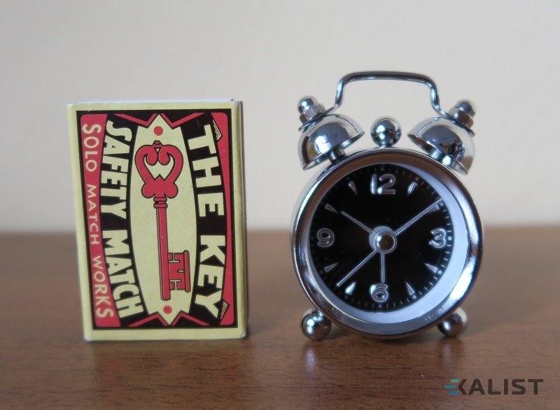 Analógový budík Mini Nostalgia TFA 60.1000.01 - čierny