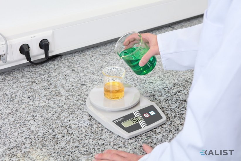 Laboratorní váha Kern EMB - Maximální váživost: 600 g, Rozlišení - hmotnost (dílek): 0,01 g, Rozměry vážící plochy: Ø 105 mm, Opakovatelnost: 10 mg, Linearita: ± 30 mg